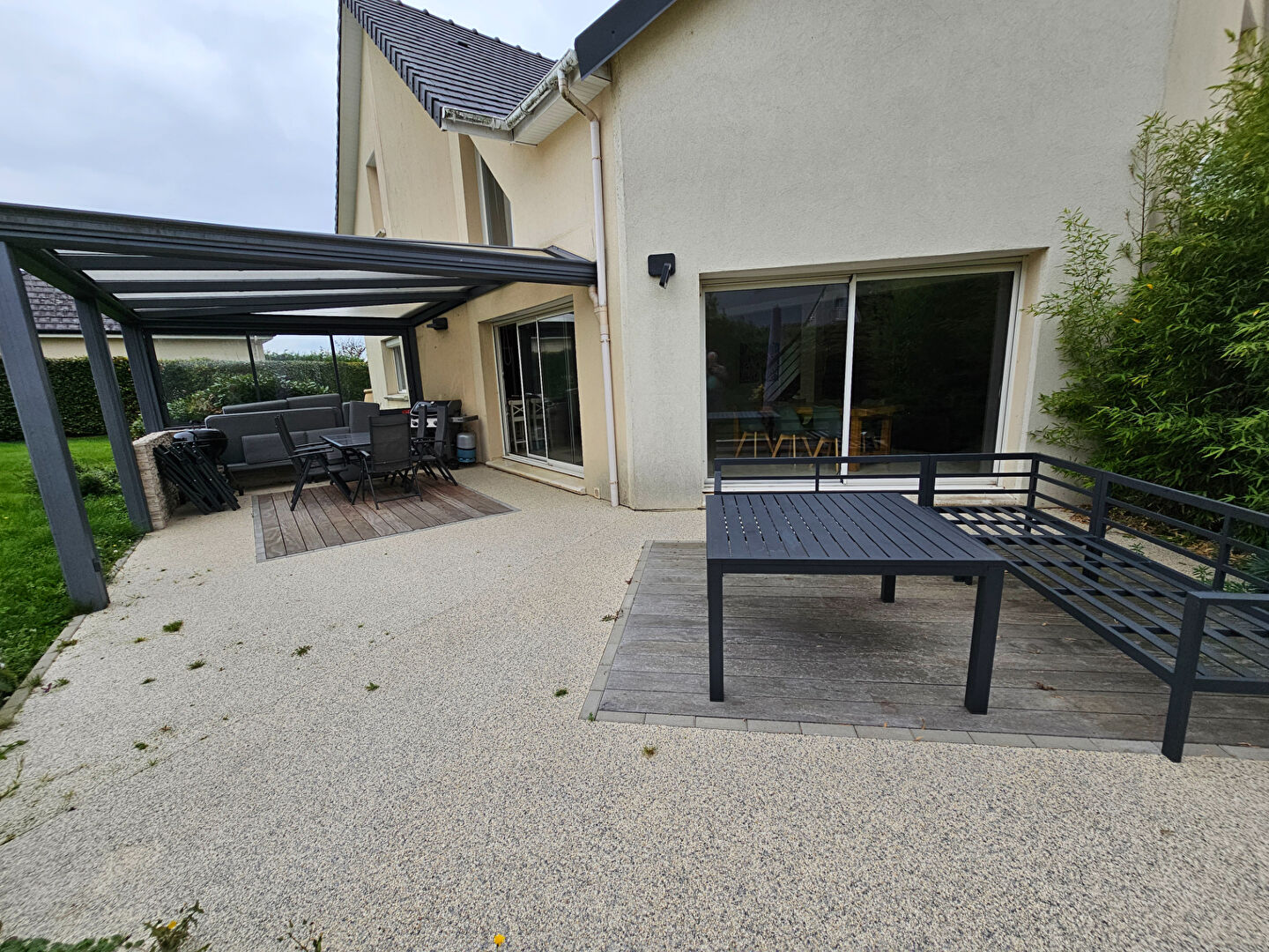 MAISON CONTEMPORAINE CAUVILLE SUR MER – 8 pièce(s) – 200 m2