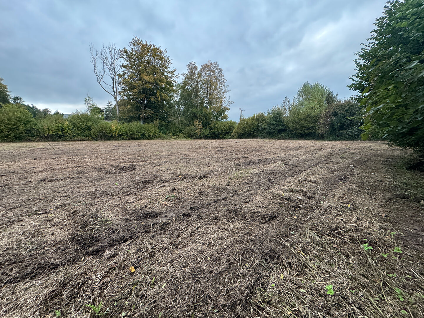 A VENDRE  TERRAIN CRIQUETOT L’ESNEVAL