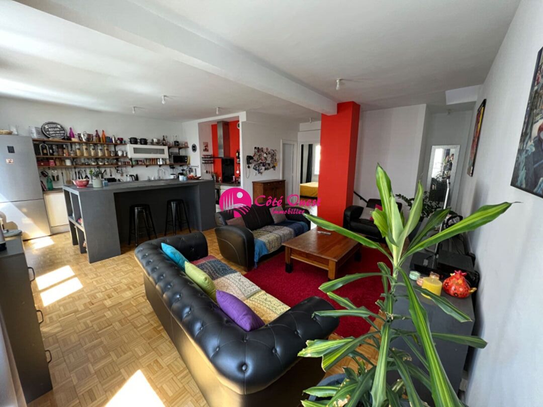 LE HAVRE  LES HALLES  MAISON/ APPARTEMENT TRIPLEX  F4