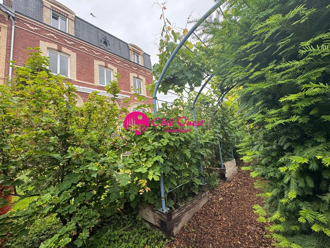 LE HAVRE  SANVIC TRES BELLE MAISON F6  AVEC JARDIN ET GARAGE