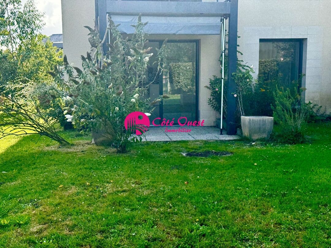 HAUTEUR DE HONFLEUR  APPARTEMENT  F 3  AVEC 195M 2  DE TERRAIN ET PARKINGS ENS/SOL