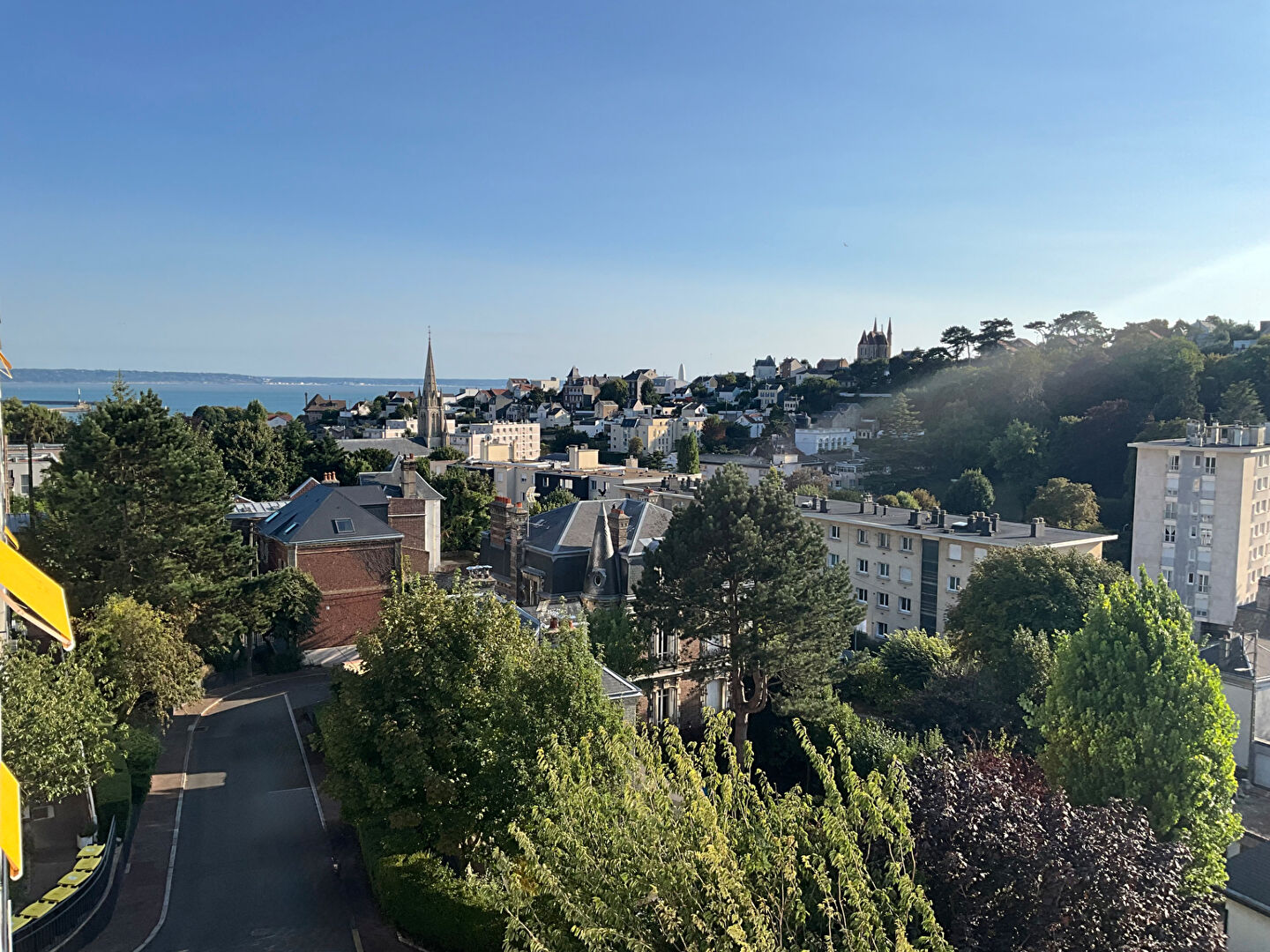 SAINTE ADRESSE SUPERBE APPARTEMENT  F4 TRAVERSANT  VUE MER